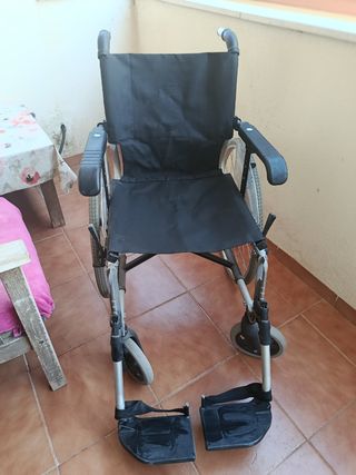 Silla de ruedas en muy buen estado