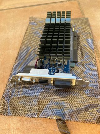 Tarjeta Gráfica ASUS GEFORCE GT 730 2GB DDR3