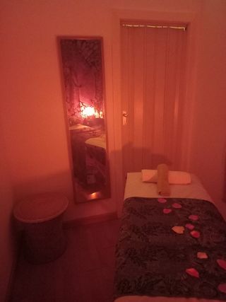 Masajista con 20 años de experiencia.