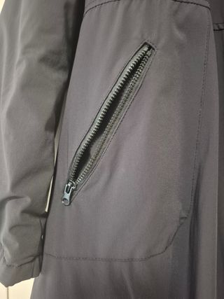 Abrigo chica negro y rojo