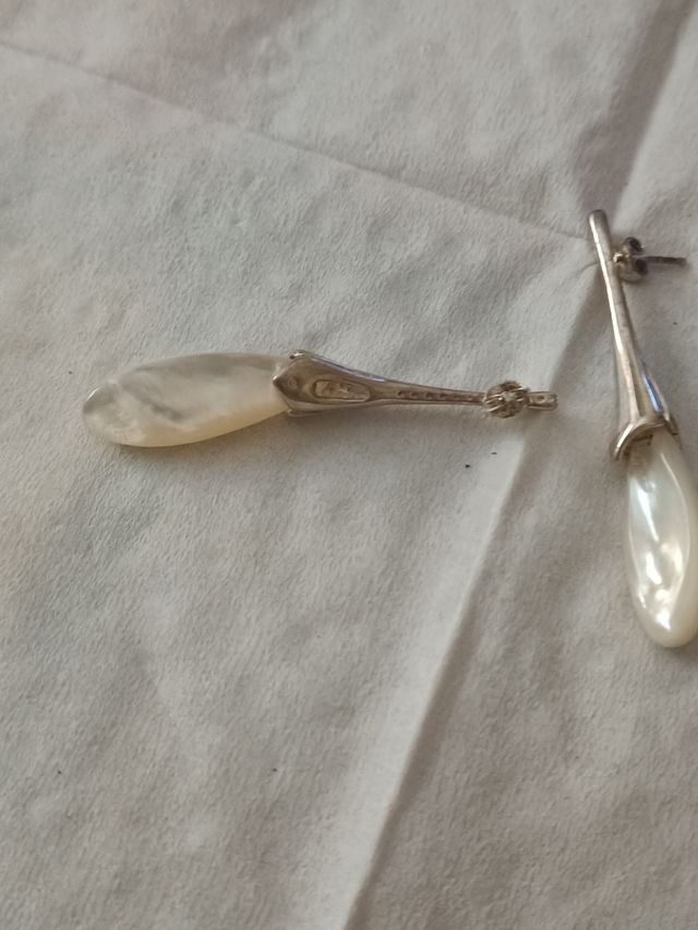 Pendientes de plata con nácar 