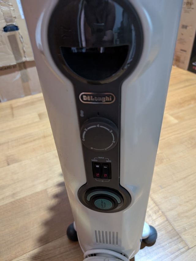 Radiador DeLonghi TRRS1225C Blanco.