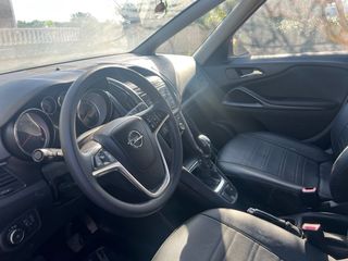 Opel Zafira Tourer 2015