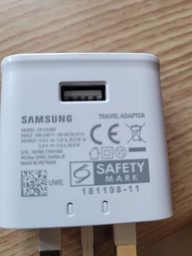 Adaptador de Viaje Samsung Carga Rápida Inglesa 