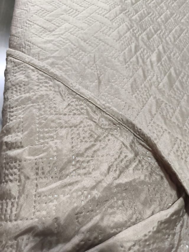 Colcha de verão bege