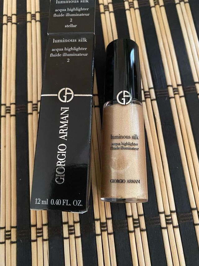 Giorgio Armani Luminous Silk Highlighter 2