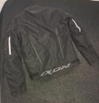 Chaqueta Ixon Striker Negra