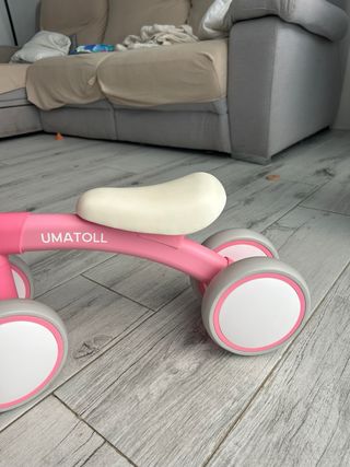 Bicicleta de aprendizaje rosa