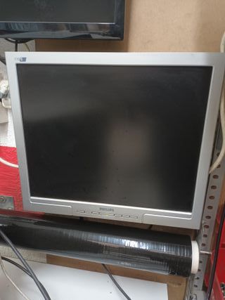 n-20, PC retro Pentium III, 800MHz con Windows 98