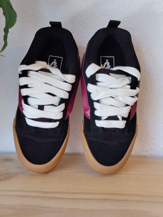 Vans Knu Skool Suede Black Gum 36