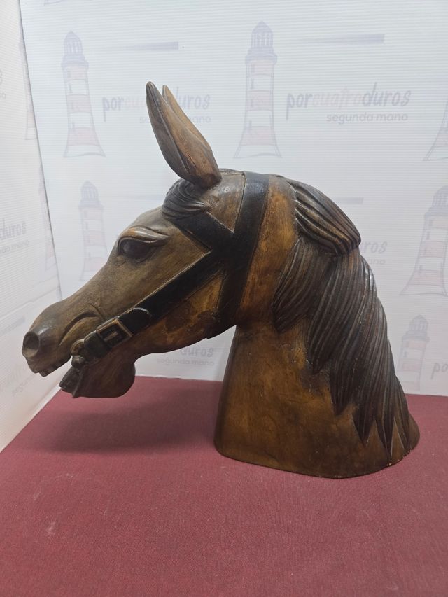 Busto Cabeza de Caballo Madera Talla