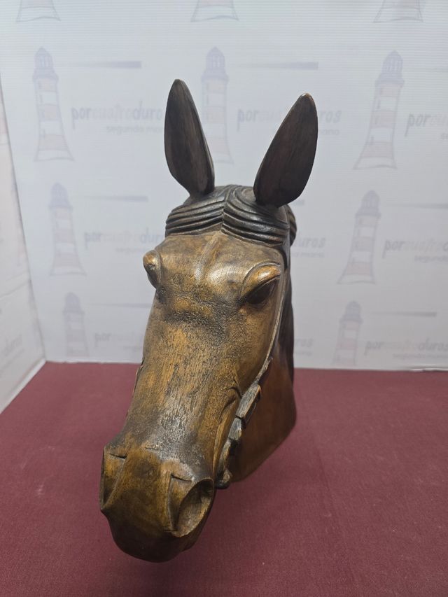Busto Cabeza de Caballo Madera Talla