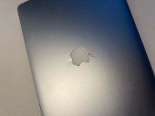 MacBook Air 13” i5, 8GB RAM, batería nueva 256GB 
