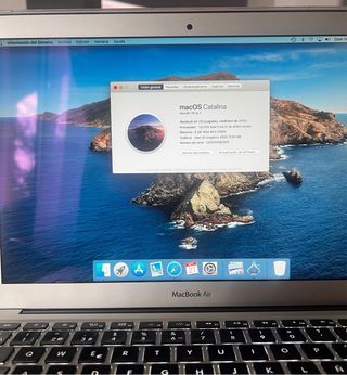 MacBook Air 13” i5, 8GB RAM, batería nueva 256GB 