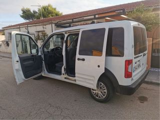 Ford Tourneo Connect 2013
