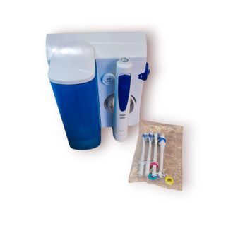 Oral-B OxyJet + Escova Elétrica Profissional