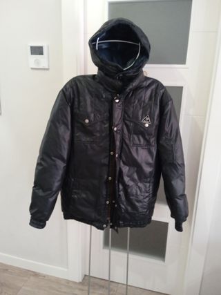 Chaquetón de plumas reversible
