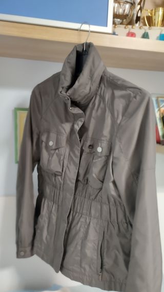 Cazadora Zara