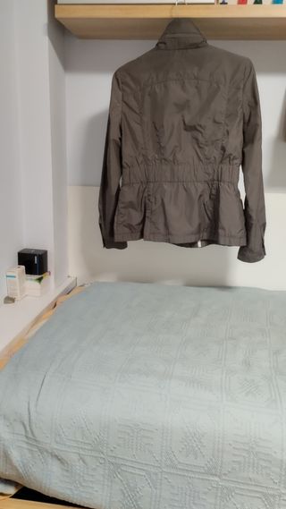 Cazadora Zara
