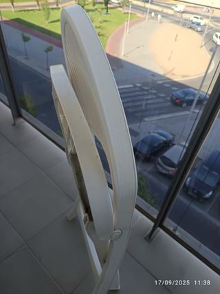 Sillas de terraza blancas