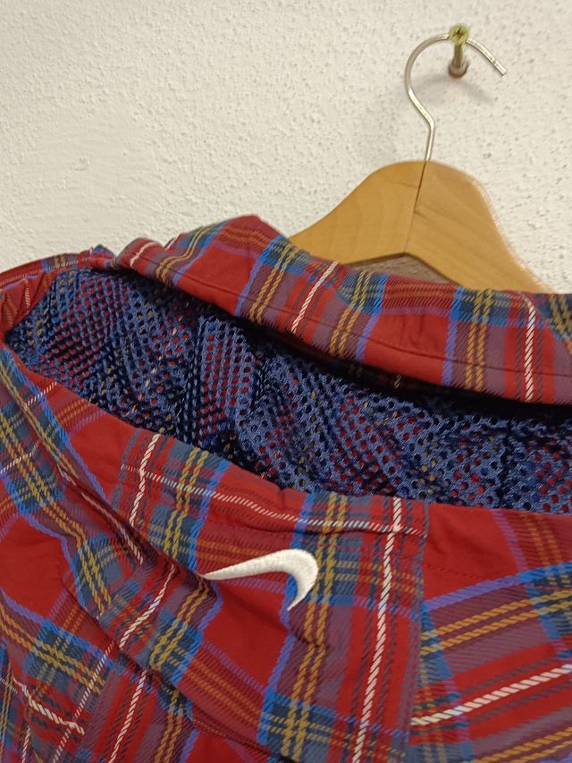 Chaqueta Nike USA Talla S/M Tartán Roja