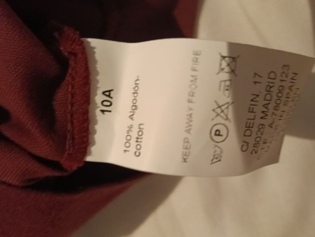 Vestido niña burgundy volantes