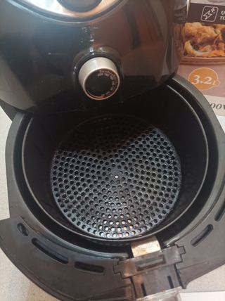 Freidora de aire Aigostar 3.2L 1500W, usada
