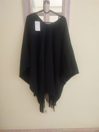 Capa Manta Negra con Broche