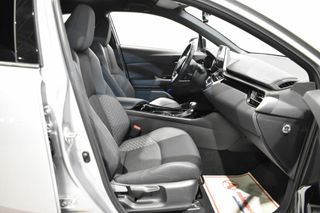Toyota C-HR 2.0 HYBRIDE 180H BUSINESS