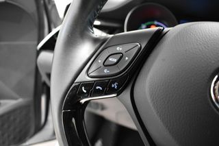 Toyota C-HR 2.0 HYBRIDE 180H BUSINESS