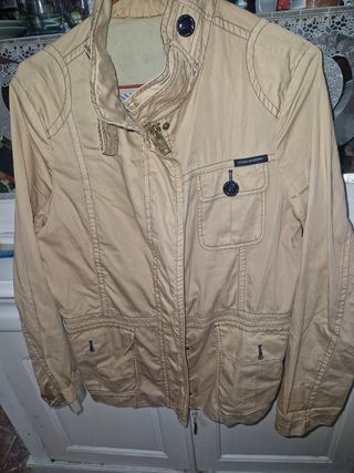 Chaqueta Burberry Beige