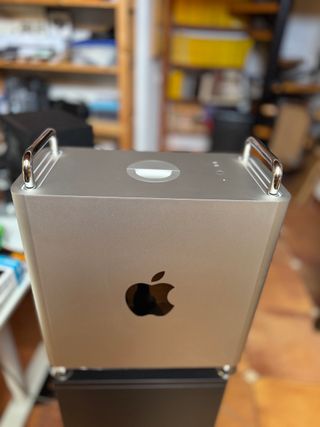 Mac Pro 24n 192GB RAM 2x W5700X 16GB