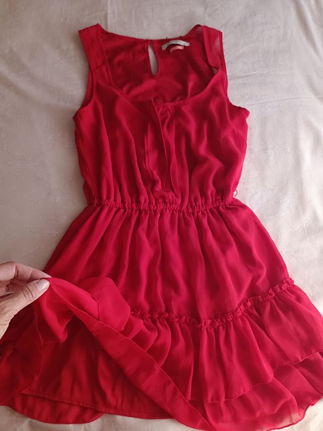 Vestido rojo fluido sin mangas