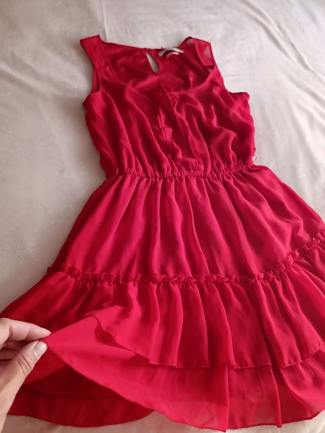 Vestido rojo fluido sin mangas