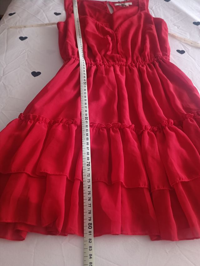 Vestido rojo fluido sin mangas