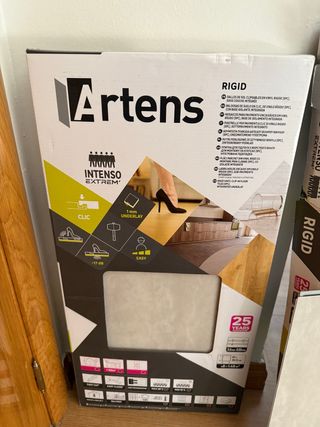 Suelo vinílico Artens Rigid SPC Baldosa Piedra