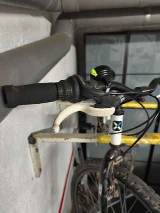 Bicicleta B'TWIN 24 Blanca