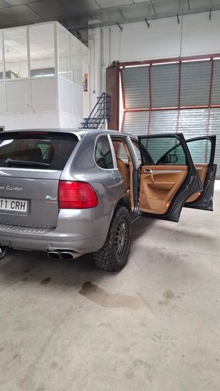 Porsche Cayenne Turbo