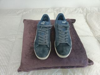 Zapatillas Puma Azul Marino y Blanco