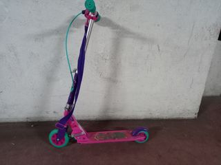 Patinete infantil rosa y morado