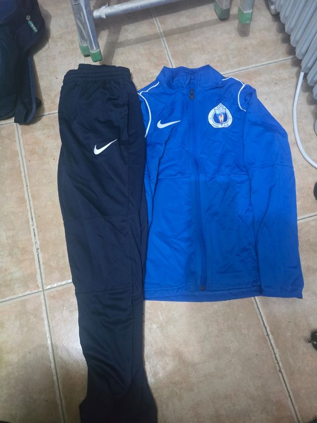 Conjunto deportivo niño Nike
