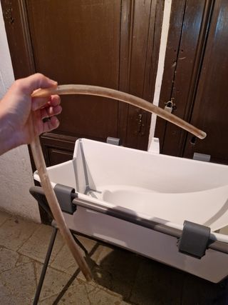 Bañera Stokke con patas y adaptador