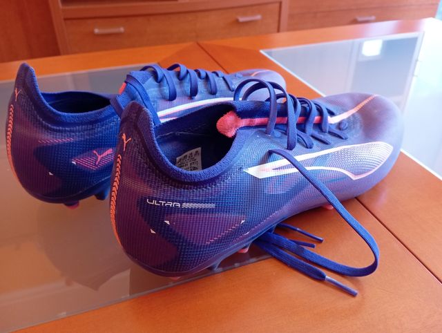 Botas de fútbol Puma azules