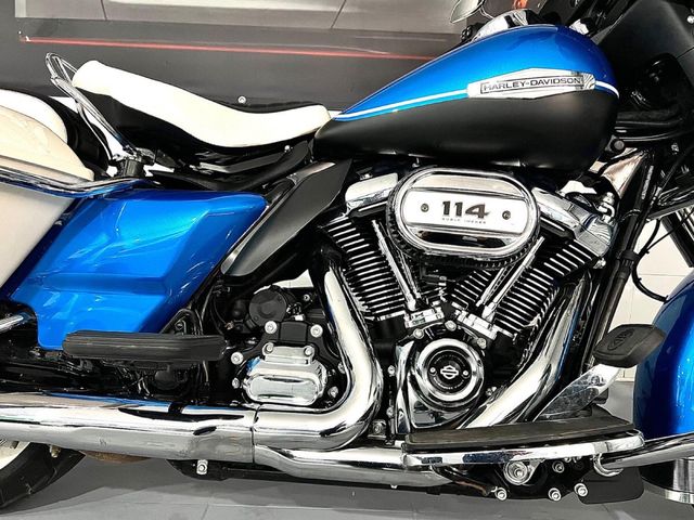 Harley Davidson Electra Glide 114 -9/2021 y 5.000k