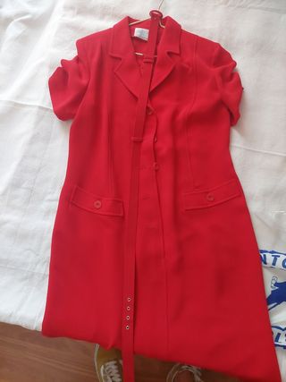 Vestido rojo con cinturón