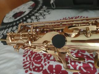 Saxo Alto Júpiter Dorado