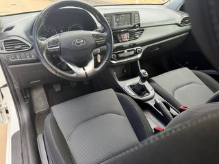 Hyundai i30 120 CV