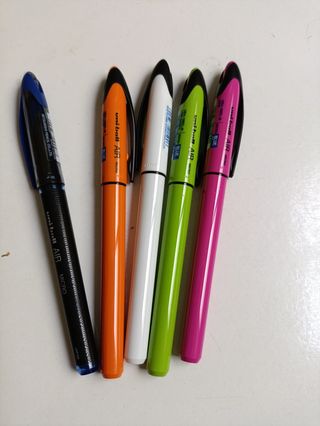 Lote 5 bolígrafos Uni-ball Air