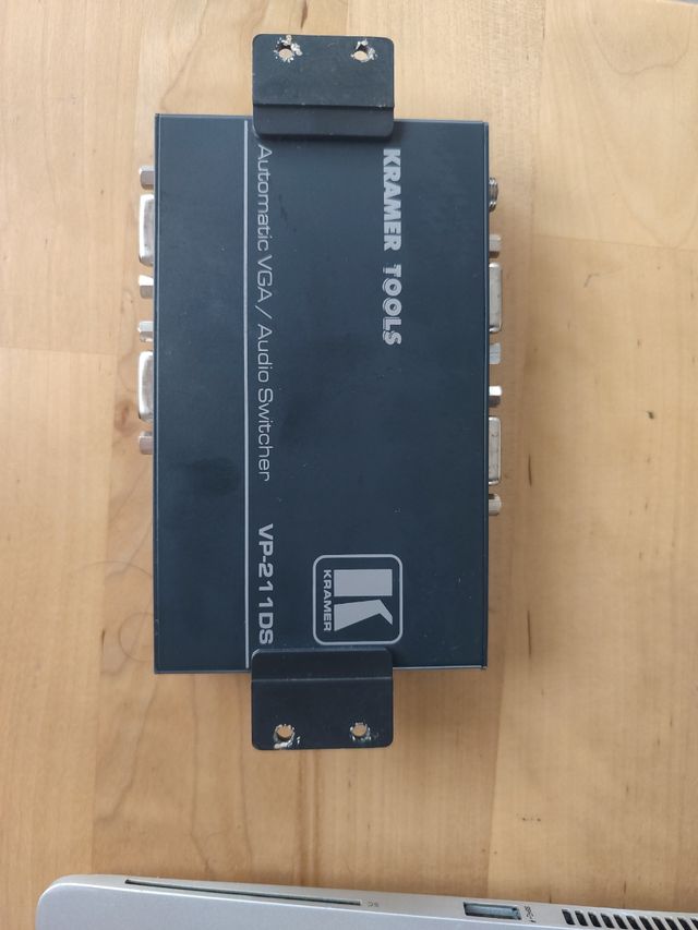 Conmutador Automático VGA + Audio KRAMER VP-211DS