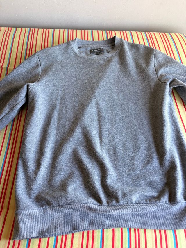 Sudadera gris Primark